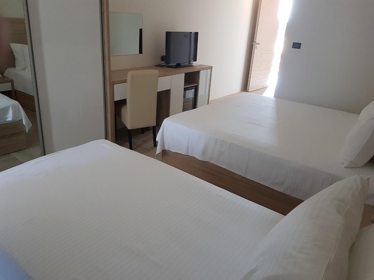 Kosher Hotel Franca Τίβατ Εξωτερικό φωτογραφία